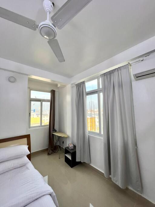 One Room Private Apartment 胡鲁马累 外观 照片